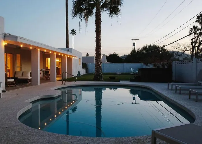Holiday home Spacious In Moon Valley- Heated Pool & *