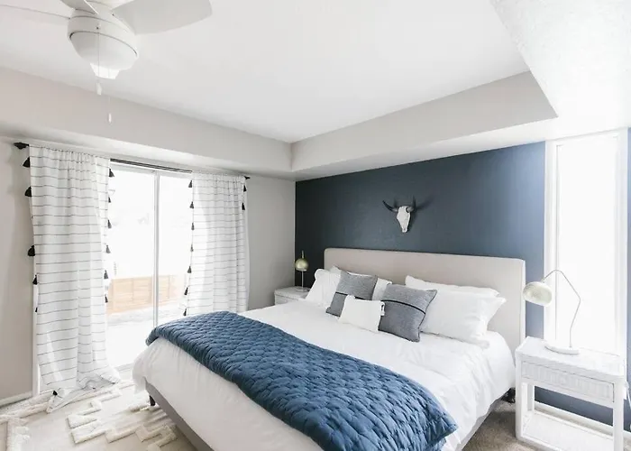 Holiday home Spacious In Moon Valley- Heated Pool & Phoenix