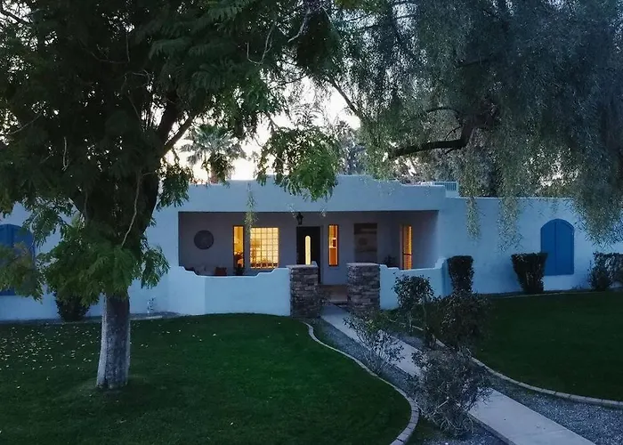 Holiday home Spacious In Moon Valley- Heated Pool &