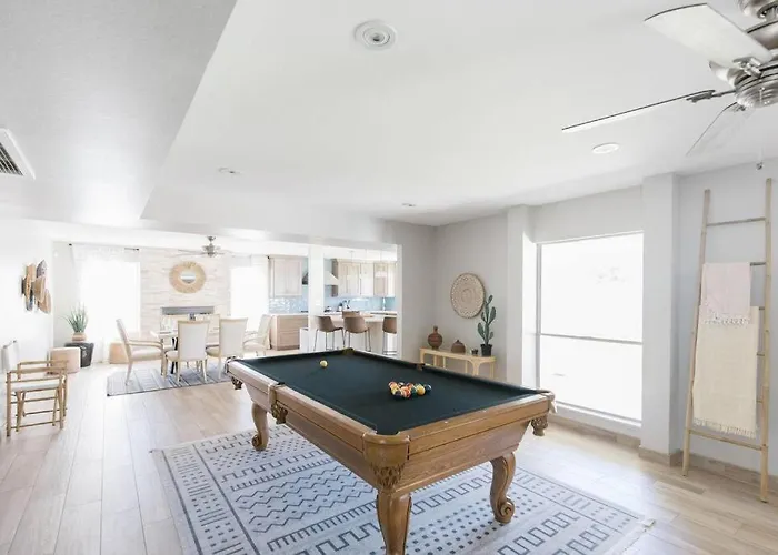 Holiday home Spacious In Moon Valley- Heated Pool & Phoenix